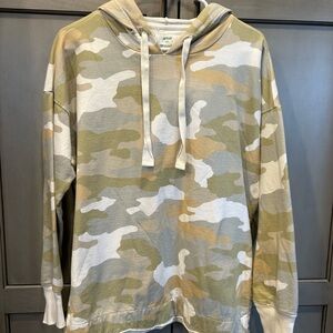 Aerie Camo pullover hoodie